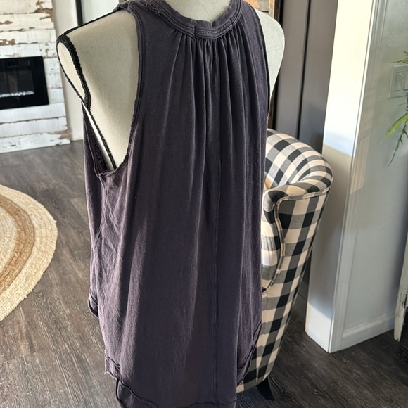 We the Free tank - Picture 4 of 6